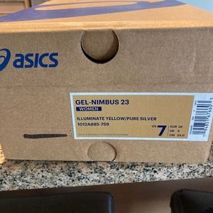 ASICS gel nimbus 23